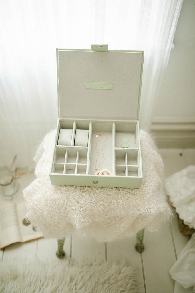 Jewellery Box in Sage Green Jewellery meminio   