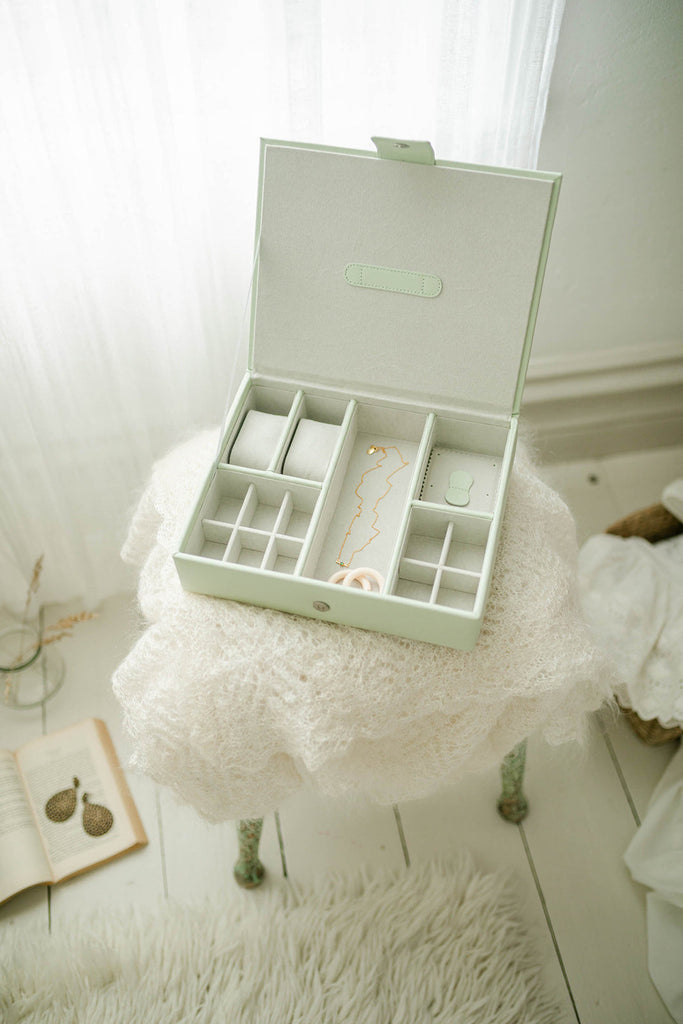 Jewellery Box in Sage Green Jewellery meminio   