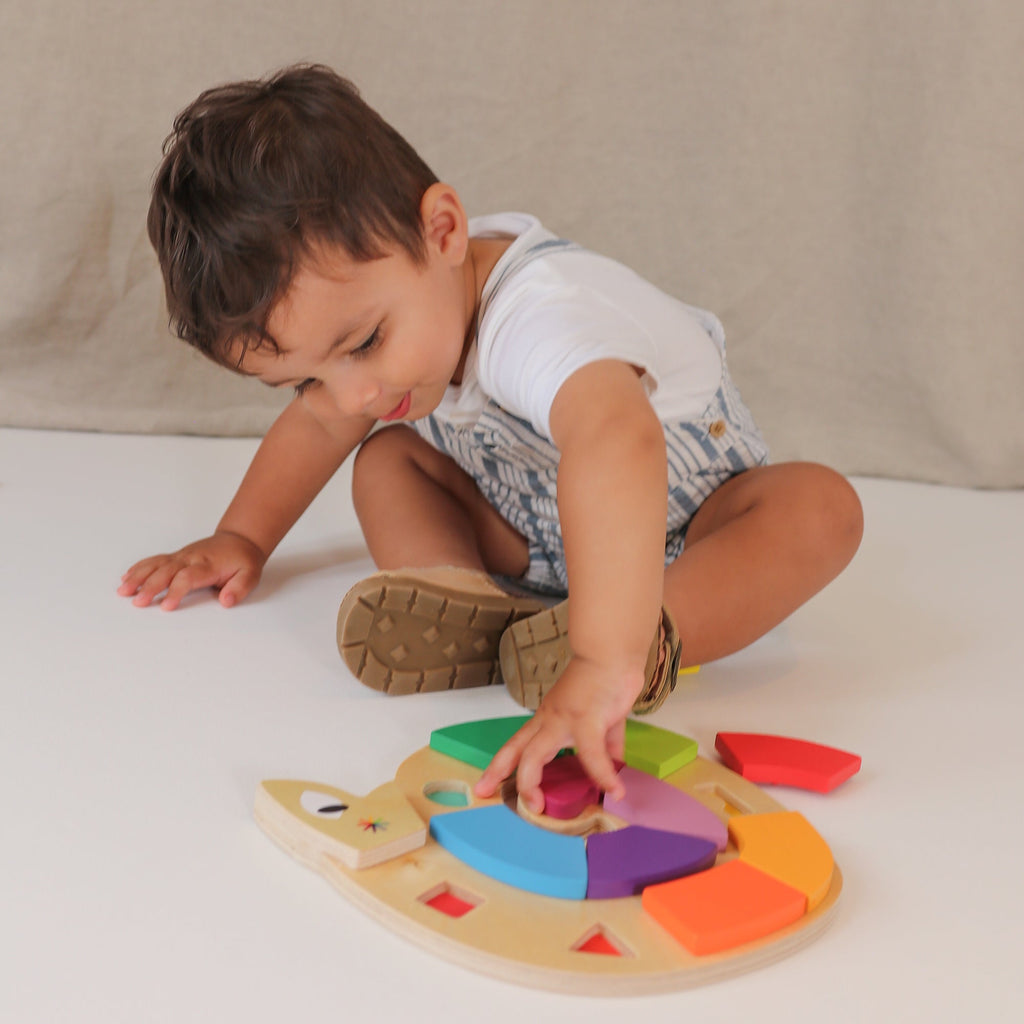 Colour Me Happy wooden puzzle Tender Leaf Toys   